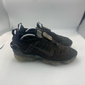Men’s Size 11.5 Nike Vapormax Flyknit 2020 Black Sneakers Used Rare